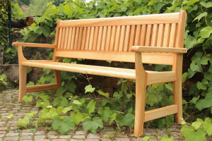 Massivholz-Möbel aus der Möbeltischlerei Sinnesmagnet in Dresden