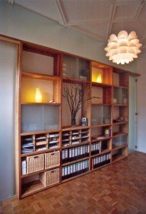 Bibliotheksmöbel Aktenregal aus Holz Raumteiler Massivholzmöbel Tischlerei Dresden Regaleinbau Schrankwand Büromöbel Praxiseinrichtung