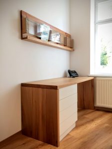 Büro Schreibtisch Schublade Dokumentenablage Arztpraxis Massivholz Möbel Tischlerei Dresden