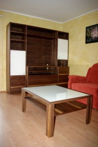 Couchtisch mit Glasplatte Zeitungsablage Lack Nussholz Designtisch Tischlerei Dresden