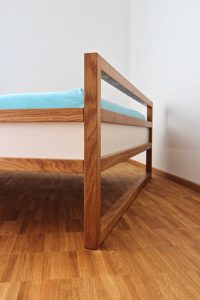 Designbett Eiche Rahmen Weiß Massivholzmöbel Tischlerei Dresden Bett aus Holz nach Maß
