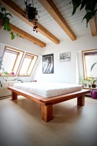 Futon Bett Massivholz Stuttgart Platane Möbel Tischlerei Dresden