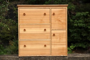 Flurmöbel Hängeschrank Garderobe Gesellenstück Massivholzmöbel Tischlerei Dresden Sideboard Esche