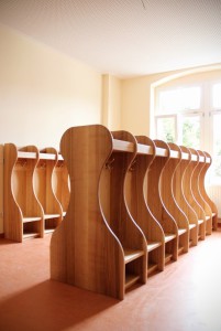 Kindergartenmöbel Esche Massivholz Möbel Tischlerei Dresden Waldorf Kindergartenausstattung Kinder Garderobe