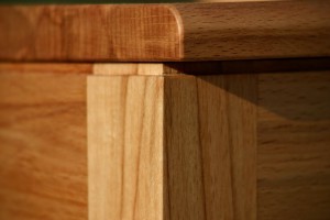 Holzmuster Kernbuche individuelle Maßanfertigung Möbel Dresden