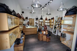 Individueller Ladenbau Massivholzmöbel Tischlerei Dresden Sinnesmagnet