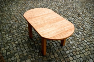 Runder Tisch maßgefertigt Massivholztisch oval verlängerbar Möbel Tischlerei Dresden