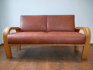 Sofa Eiche Massivholz Möbel bauen lassen Möbeltischlerei Sinnesmagnet Dresden Sitzmöbel kaufen Wohnzimmer