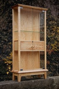 Vitrine Holz Glas Birke Schaukasten Massivholzmöbel Tischlerei Dresden