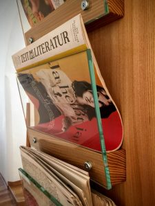 Dokumentenablage Arztzimmer Büro Schreibtisch Massivholz Möbel Tischlerei Dresden