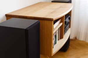 Rack für Stereoanlage HiFi Möbel Phonoschrank TV-Board aus Eiche Hängeschrank Massivholz Massanfertigung Dresden Sideboard