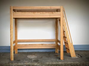 Stauraum unter Hochbett Schreibtisch und Bett Sofa Möbel Tischlerei Dresden