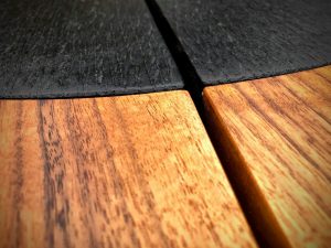 Geköhltes Eichenholz Nussbaum Tischplatte Reparatur Brandschaden Massivholz Dresden