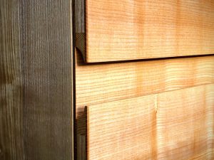 Kleiderschrank aus Esche