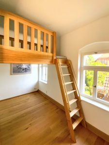 Hochbett für Kinder Einbau nach Maß Massivholz Bett Tischlerei Dresden