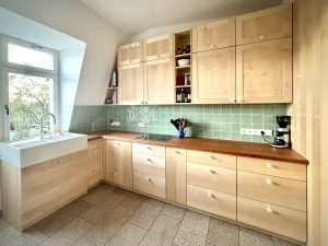 Küche aus Massivholz Ahorn und Kirsche Tischlerei Sinnesmagnet Dresden